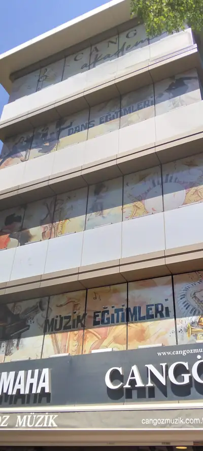Baskılı giydirme cephe ve cam yüzeyler
